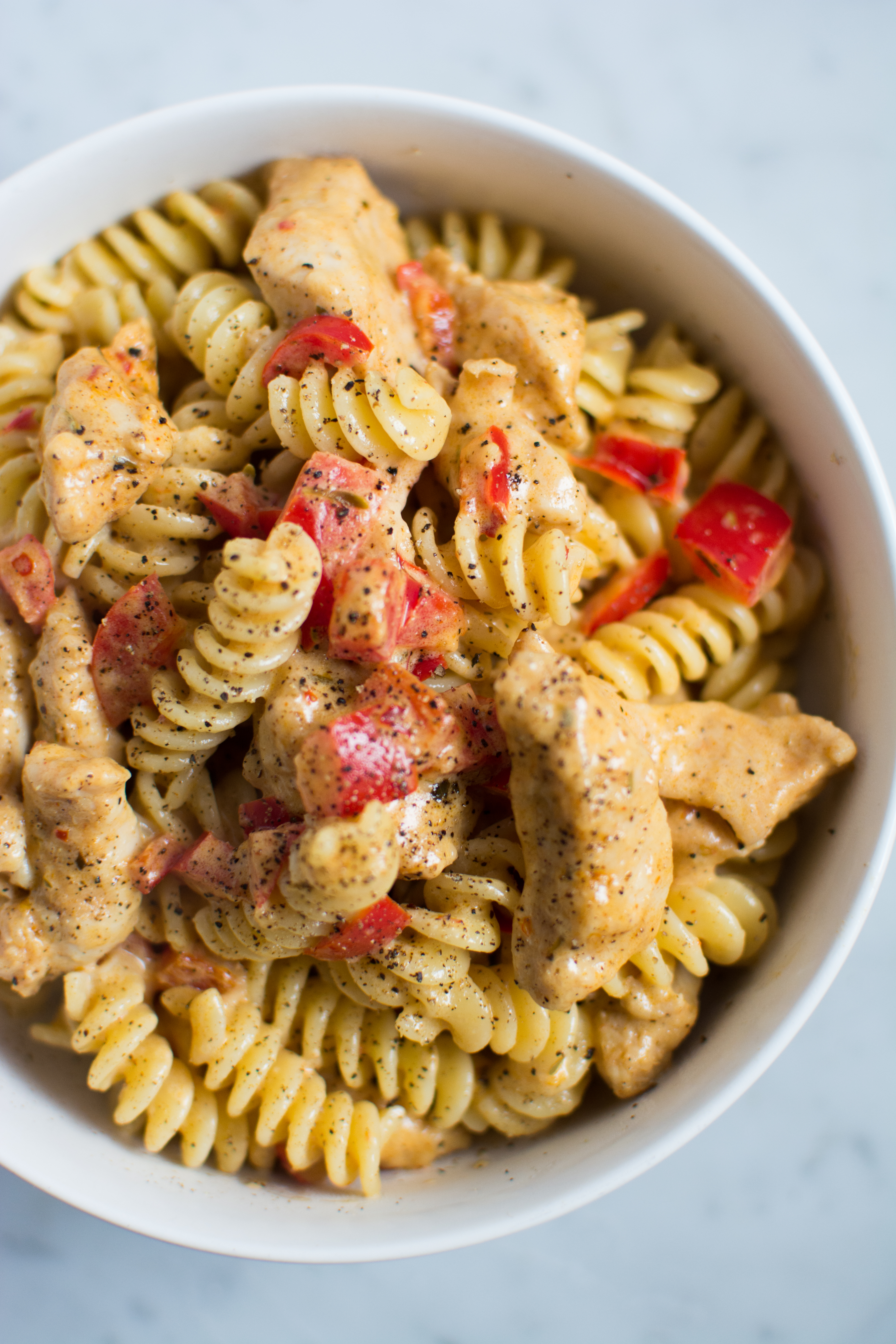 Spicy Cajun Chicken Pasta | builicious